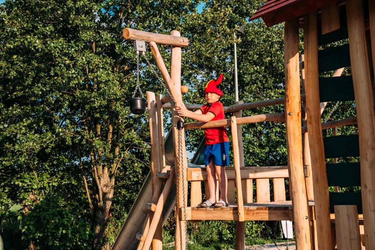 Glamping - 25 Min Roermond, Maasmechelen & Maastricht Hotel Kinrooi Kültér fotó